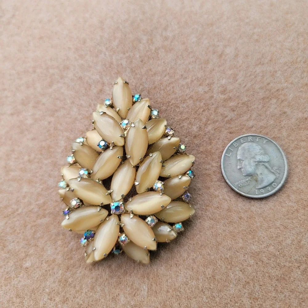 VTG Gold Tone Champagne Navette Thermoset &‎ AB Rhinestone Multilayer Brooch Pin